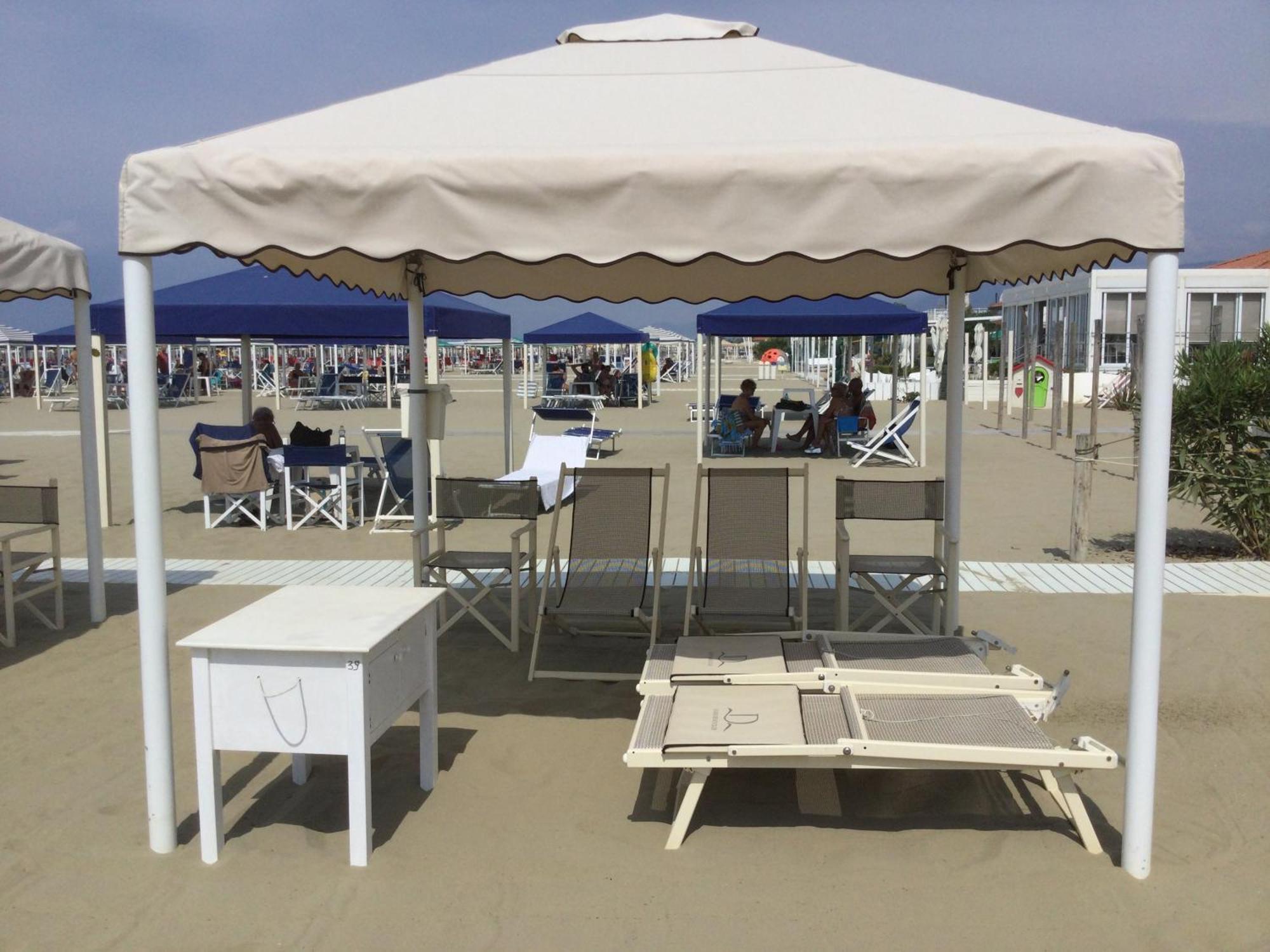 Danio Beach House Lido di Camaiore Exterior photo